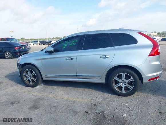 2015 Volvo XC60 T6 with VIN YV4902RK7F2649280, listed as a IAAI auction lot 41744679 with 52,288 mi miles. Bid and sale history available at carsss.com. Image 15.