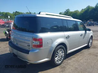 2016 Ford Flex SEL z VIN 2FMHK6C81GBA10395, wystawiony jako IAAI lot #42398870 z przebiegiem 271 457 mil mil oraz . Historia ofert i sprzedaży dostępna na DreamBid. Obrazek 4.