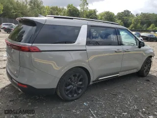 2024 Kia Carnival SX with VIN KNDNE5H3XR6354928, listed as a Copart auction lot 73643174 with 6,265 mi miles and Salvage Title. Bid and sale history available at carsss.com. Image 3.
