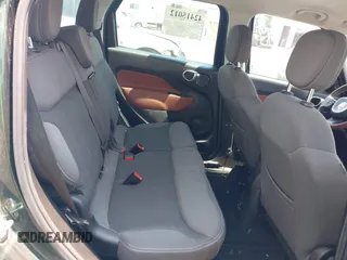 2014 FIAT 500L Trekking z VIN ZFBCFADH8EZ018575, wystawiony jako IAAI lot #42415012 z przebiegiem 100 301 mil mil oraz . Historia ofert i sprzedaży dostępna na DreamBid. Obrazek 8.