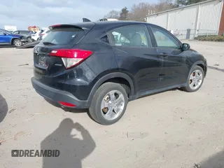 2021 Honda HR-V LX with VIN 3CZRU6H32MM732561, listed as a IAAI auction lot 41198953 with 21,905 mi miles. Bid and sale history available at carsss.com. Image 4.