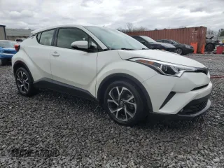 2018 Toyota C-HR XLE z VIN JTNKHMBXXJ1003871, wystawiony jako Copart lot #49984355 z przebiegiem 101 395 mil mil oraz Szkoda całkowita • Salvage title. Historia ofert i sprzedaży dostępna na DreamBid. Obrazek 4.