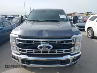 2024 Ford F-250 XL with VIN 1FT7W2BT5RED57884, listed as a IAAI auction lot 42605362 with 37,644 mi miles and . Bid and sale history available at DreamBid. Image 12.