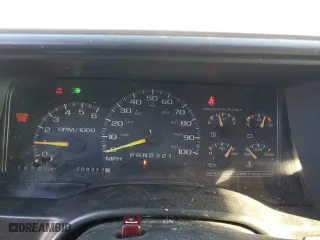 1997 Chevrolet Tahoe with VIN 1GNEK13R7VJ337340, listed as a Copart auction lot 88989435 with 208,313 mi miles and Salvage Title. Bid and sale history available at carsss.com. Image 9.