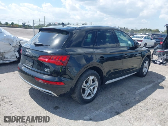 2018 Audi Q5 Premium with VIN WA1ANAFY6J2087928, listed as a IAAI auction lot 41695184 with 65,588 mi miles. Bid and sale history available at carsss.com. Image 4.