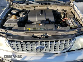 2002 Ford Explorer XLT z VIN 1FMDU63WX2UC00853, wystawiony jako Copart lot #87212814 z przebiegiem 235 622 mil mil oraz Szkoda całkowita • Salvage title. Historia ofert i sprzedaży dostępna na DreamBid. Obrazek 12.