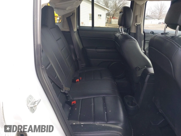 2016 Jeep Patriot Latitude with VIN 1C4NJPFA2GD562612, listed as a IAAI auction lot 41639913 with 120,823 mi miles and . Bid and sale history available at DreamBid. Image 8.
