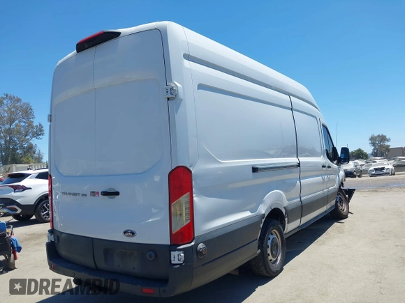 2020 Ford Transit Cargo z VIN 1FTBW3X89LKB72069, wystawiony jako IAAI lot #42623407 z przebiegiem 454 279 mil mil oraz . Historia ofert i sprzedaży dostępna na DreamBid. Obrazek 4.