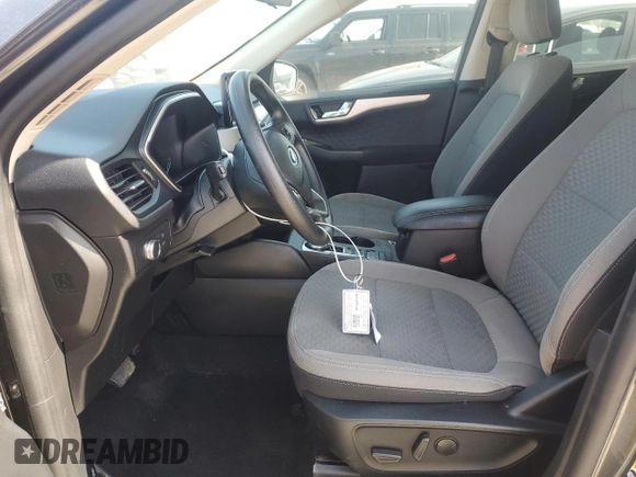 2020 Ford Escape SE with VIN 1FMCU0G6XLUC47613, listed as a Copart auction lot 48487555 with 99,310 mi miles and Non Repairable. Bid and sale history available at carsss.com. Image 7.