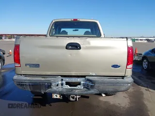 2001 Ford Super Duty F-250 XL with VIN 3FTNW21F21MA21921, listed as a IAAI auction lot 41503819 with 286,317 mi miles. Bid and sale history available at carsss.com. Image 16.