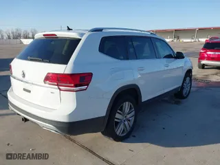 2019 Volkswagen Atlas 3.6L V6 SE w/Technology with VIN 1V2WR2CA9KC532816, listed as a IAAI auction lot 41196226 with 84,686 mi miles. Bid and sale history available at carsss.com. Image 4.