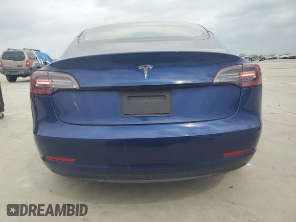 2023 Tesla Model 3 z VIN 5YJ3E1EA1PF386106, wystawiony jako Copart lot #53669285 z przebiegiem 20 579 mil mil oraz Szkoda całkowita • Salvage title. Historia ofert i sprzedaży dostępna na DreamBid. Obrazek 6.
