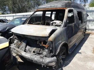 2000 GMC Savana z VIN 1GDFG15RXY1274892, wystawiony jako Copart lot #88920785 z przebiegiem Nie podano mil oraz Nie do naprawy • Non repairable. Historia ofert i sprzedaży dostępna na DreamBid. Obrazek 1.