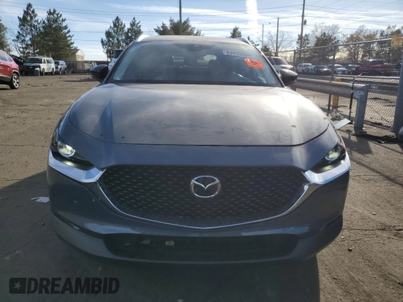 2023 Mazda CX-30 S Carbon Edition z VIN 3MVDMBCM5PM512410, wystawiony jako Copart lot #83490034 z przebiegiem 23 783 mil mil oraz Nie do naprawy • Non repairable. Historia ofert i sprzedaży dostępna na DreamBid. Obrazek 5.