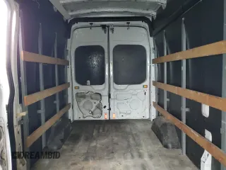 2017 Ford Transit z VIN 1FTYR2XM0HKA03493, wystawiony jako Copart lot #70397104 z przebiegiem 133 839 mil mil oraz Szkoda całkowita • Salvage title. Historia ofert i sprzedaży dostępna na DreamBid. Obrazek 10.