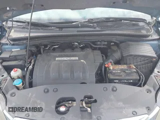2005 Honda Odyssey EX-L with VIN 5FNRL38645B029325, listed as a IAAI auction lot 41958044 with 177,714 mi miles. Bid and sale history available at carsss.com. Image 9.