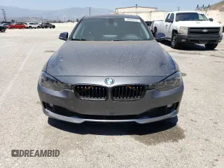 2014 BMW 3 Series 320i xDrive with VIN WBA3C3C56EF983832, listed as a Copart auction lot 59040445 with 91,884 mi miles and Clean title. Bid and sale history available at DreamBid. Image 5.