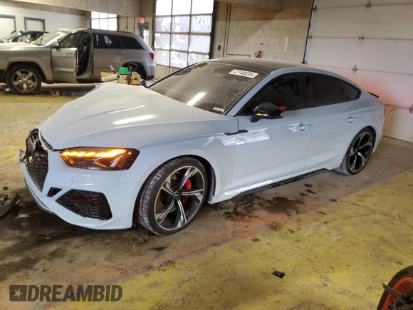 2023 Audi RS 5 Sportback z VIN WUAAWCF5XPA901858, wystawiony jako Copart lot #42140035 z przebiegiem Nie podano mil oraz Szkoda całkowita • Salvage title. Historia ofert i sprzedaży dostępna na DreamBid. Obrazek 1.