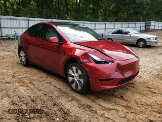 2024 Tesla Model Y Long Range with VIN 7SAYGDEE2RA269884, listed as a Copart auction lot 56937585 with 49,374 mi miles and Salvage title. Bid and sale history available at DreamBid. Image 13.