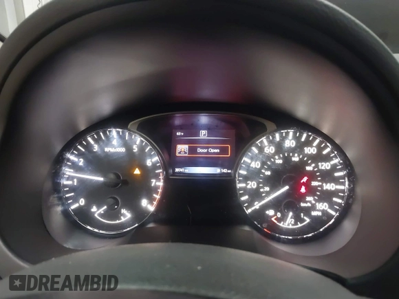 2018 Nissan Altima 2.5 SR with VIN 1N4AL3AP2JC299716, listed as a IAAI auction lot 41829131 with 39,741 mi miles. Bid and sale history available at carsss.com. Image 7.