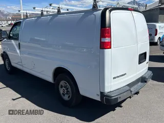 2020 GMC Savana Cargo Van with VIN 1GTW7AFG5L1123498, listed as a Copart auction lot 50631695 with 91,632 mi miles and Clean Title. Bid and sale history available at carsss.com. Image 3.