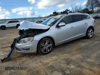 2015 Volvo V60 T5 Drive-E Premier Plus with VIN YV140MEC3F1187632, listed as a Copart auction lot 86790364 with 141,046 mi miles and Salvage Title. Bid and sale history available at carsss.com. Image 1.