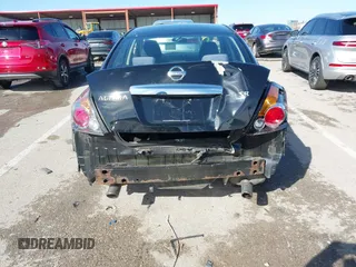 2010 Nissan Altima 3.5 SR with VIN 1N4BL2AP7AC111559, listed as a IAAI auction lot 41823698 with 154,865 mi miles. Bid and sale history available at carsss.com. Image 6.