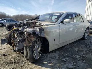 2004 Rolls-Royce Phantom z VIN SCA1S68414UX07249, wystawiony jako Copart lot #88060075 z przebiegiem Nie podano mil oraz Szkody całkowita. Historia ofert i sprzedaży dostępna na DreamBid. Obrazek 1.