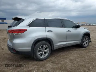 2018 Toyota Highlander LE z VIN 5TDBZRFHXJS907286, wystawiony jako Copart lot #54560925 z przebiegiem 77 868 mil mil oraz Szkoda całkowita • Salvage title. Historia ofert i sprzedaży dostępna na DreamBid. Obrazek 3.