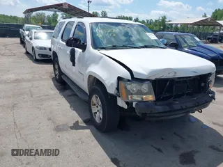 2007 Chevrolet Tahoe LT z VIN 1GNFK13017R190572, wystawiony jako IAAI lot #42172624 z przebiegiem 229 059 mil mil oraz . Historia ofert i sprzedaży dostępna na DreamBid. Obrazek 1.