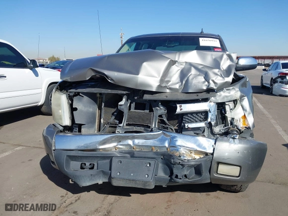 2007 Chevrolet Silverado 1500 LTZ with VIN 3GCEK13M97G532406, listed as a IAAI auction lot 41656915 with 243,909 mi miles. Bid and sale history available at carsss.com. Image 6.