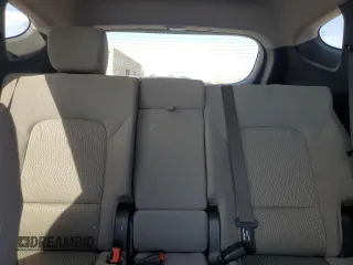 2018 Hyundai Santa Fe 2.4L z VIN 5XYZTDLB7JG572441, wystawiony jako Copart lot #52810145 z przebiegiem 106 578 mil mil oraz Szkoda całkowita • Salvage title. Historia ofert i sprzedaży dostępna na DreamBid. Obrazek 10.