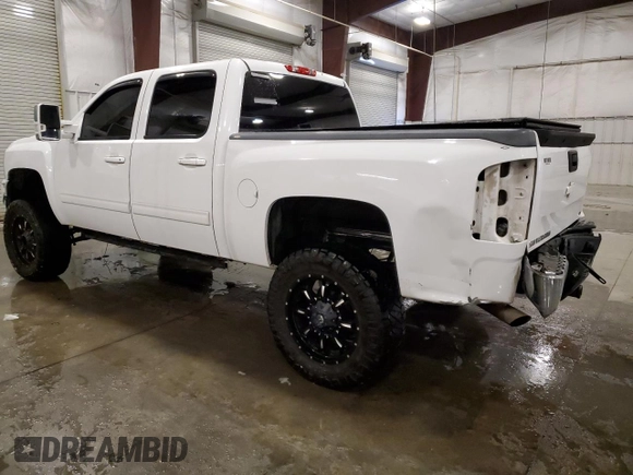 2012 Chevrolet Silverado 1500 LT with VIN 3GCPKSE72CG237017, listed as a Copart auction lot 49901985 with 236,101 mi miles and Salvage Title. Bid and sale history available at DreamBid. Image 2.