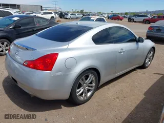 2008 Infiniti G37 Coupe Journey with VIN JNKCV64E38M123303, listed as a IAAI auction lot 42088667 with 140,858 mi miles. Bid and sale history available at carsss.com. Image 4.