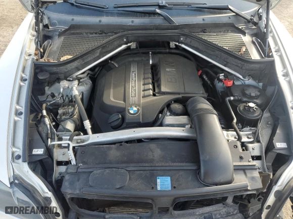 2011 BMW X6 35i with VIN 5UXFG2C57BLX09002, listed as a Copart auction lot 50083805 with 90,168 mi miles and Salvage Title. Bid and sale history available at carsss.com. Image 12.