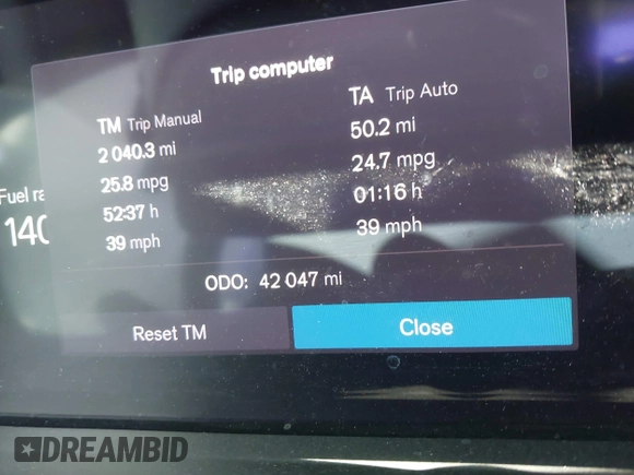 2024 Volvo XC40 Plus Bright Theme z VIN YV4L12UE3R2290695, wystawiony jako IAAI lot #41812076 z przebiegiem 42 047 mil mil oraz . Historia ofert i sprzedaży dostępna na DreamBid. Obrazek 15.