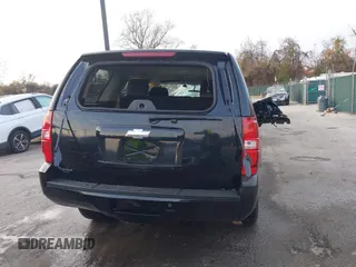 2011 Chevrolet Tahoe Commercial с VIN 1GNLC2E08BR237480, выставлен на аукционе IAAI как лот 40892503 с пробегом 131 015 миль миль и . История ставок и продаж доступна на DreamBid. Изображение 17.
