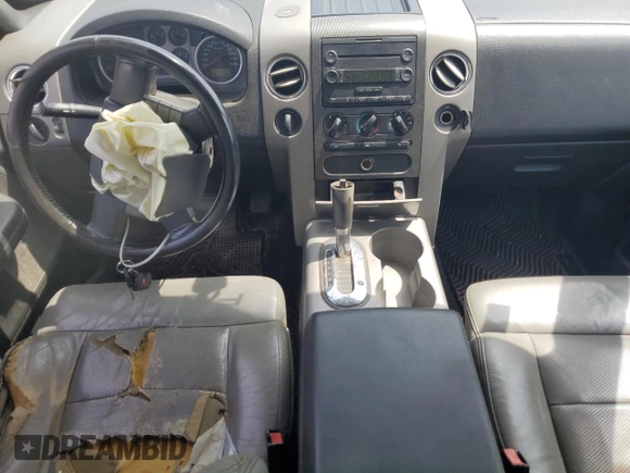 2004 Ford F-150 XLT z VIN 1FTPX04574KC02358, wystawiony jako Copart lot #61092185 z przebiegiem 32 876 mil mil oraz Szkoda całkowita • Salvage title. Historia ofert i sprzedaży dostępna na DreamBid. Obrazek 8.