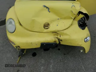 2001 Volkswagen Beetle GLS with VIN 3VWCK21C81M460224, listed as a Copart auction lot 48404615 with 150,992 mi miles and Salvage Title. Bid and sale history available at DreamBid. Image 12.