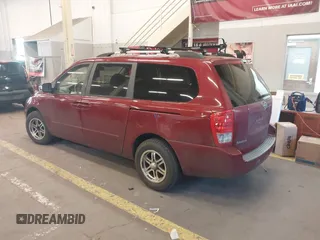 2011 Kia Sedona LX with VIN KNDMG4C78B6411157, listed as a IAAI auction lot 40671496 with 153,768 mi miles. Bid and sale history available at carsss.com. Image 3.