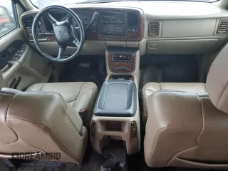 2002 Chevrolet Avalanche with VIN 3GNEC13T42G105820, listed as a Copart auction lot 74777144 with 0 mi miles and Non Repairable. Bid and sale history available at carsss.com. Image 8.
