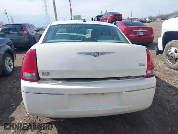 2006 Chrysler 300 Touring with VIN 2C3KA53G56H524944, listed as a IAAI auction lot 41946310 with 193,945 mi miles and . Bid and sale history available at DreamBid. Image 17.