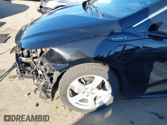 2018 Chevrolet Volt LT with VIN 1G1RC6S51JU158876, listed as a IAAI auction lot 41643645 with 95,257 mi miles. Bid and sale history available at carsss.com. Image 18.