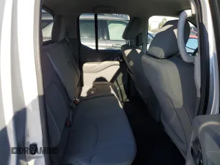 2020 Nissan Frontier S z VIN 1N6ED0EA2LN718651, wystawiony jako Copart lot #45863825 z przebiegiem 34 560 mil mil oraz Nie do naprawy • Non repairable. Historia ofert i sprzedaży dostępna na DreamBid. Obrazek 10.