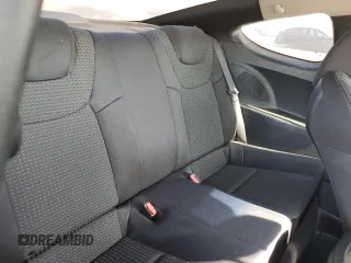 2012 Hyundai Genesis Coupe 2.0T с VIN KMHHT6KD8CU072005, выставлен на аукционе Copart как лот 62355765 с пробегом 224 484 миль миль и Списание • Salvage title. История ставок и продаж доступна на DreamBid. Изображение 10.