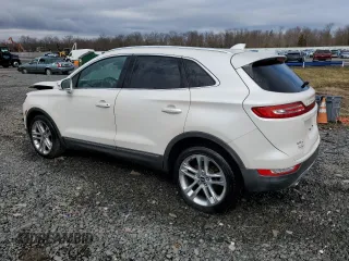 2017 Lincoln MKC Reserve with VIN 5LMTJ3DH4HUL32354, listed as a Copart auction lot 49152035 with 59,673 mi miles and Salvage title. Bid and sale history available at DreamBid. Image 2.