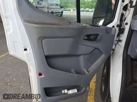 2017 Ford Transit с VIN 1FTYR1YM5HKB43600, выставлен на аукционе IAAI как лот 42626660 с пробегом 34 725 миль миль и . История ставок и продаж доступна на DreamBid. Изображение 20.