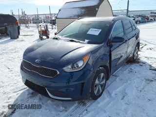 2018 Kia Niro LX with VIN KNDCB3LC3J5210563, listed as a IAAI auction lot 41570690 with 102,613 mi miles. Bid and sale history available at carsss.com. Image 2.