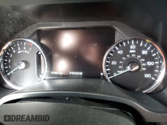 2020 Ford Expedition XLT z VIN 1FMJU1HT5LEA45998, wystawiony jako Copart lot #53283105 z przebiegiem 97 980 mil mil oraz Nie do naprawy • Non repairable. Historia ofert i sprzedaży dostępna na DreamBid. Obrazek 9.
