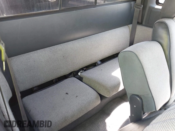1990 Dodge Dakota z VIN 1B7GL23X0LS642396, wystawiony jako IAAI lot #42359220 z przebiegiem 177 562 mil mil oraz . Historia ofert i sprzedaży dostępna na DreamBid. Obrazek 8.